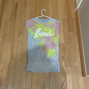 Bench grey top with vibrant yellow and pink accent